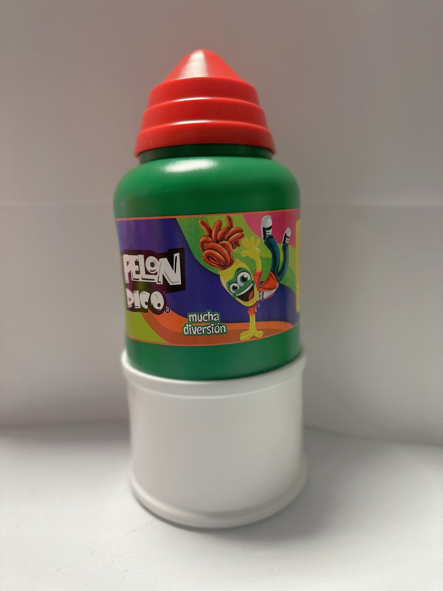 Contenedor de plastico "Pelon"