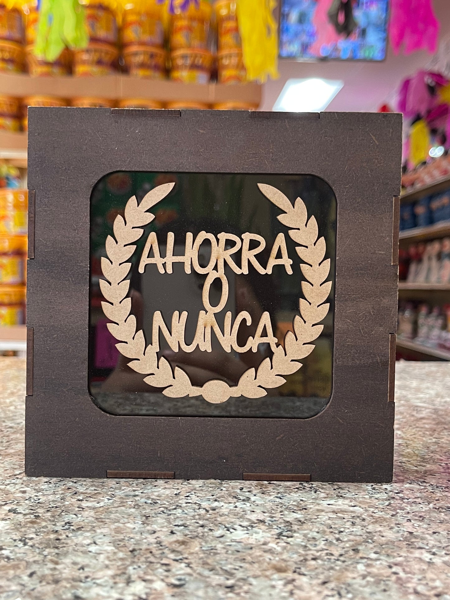 Alcancias de Madera con Diseno Laser para Toda Ocasion