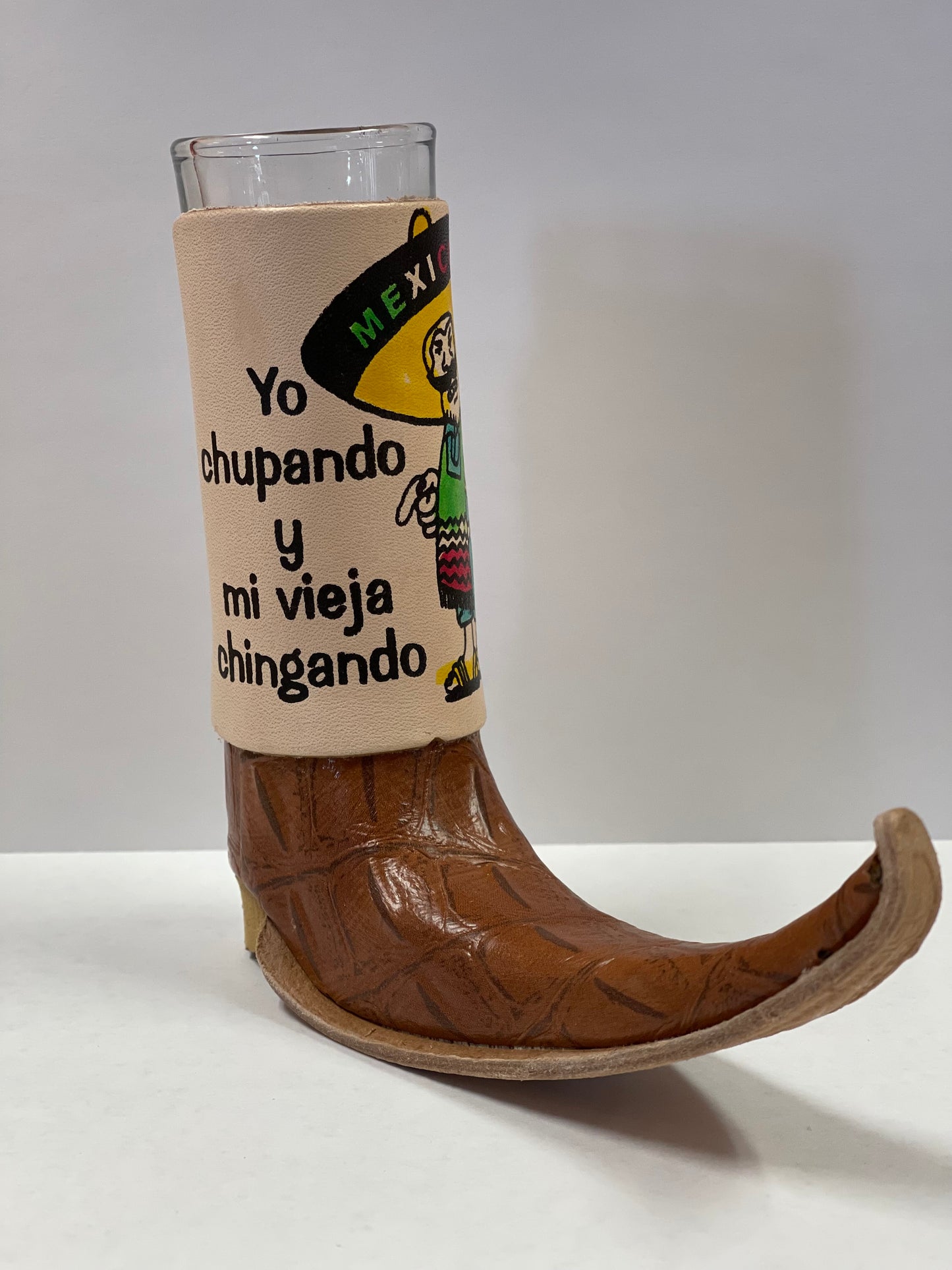 EM Bota Trivalera Shot Cup